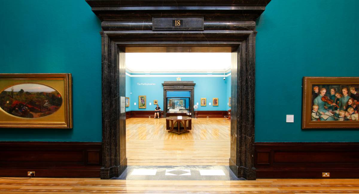 visit Birmingham Museum and Art Gallery exhibition